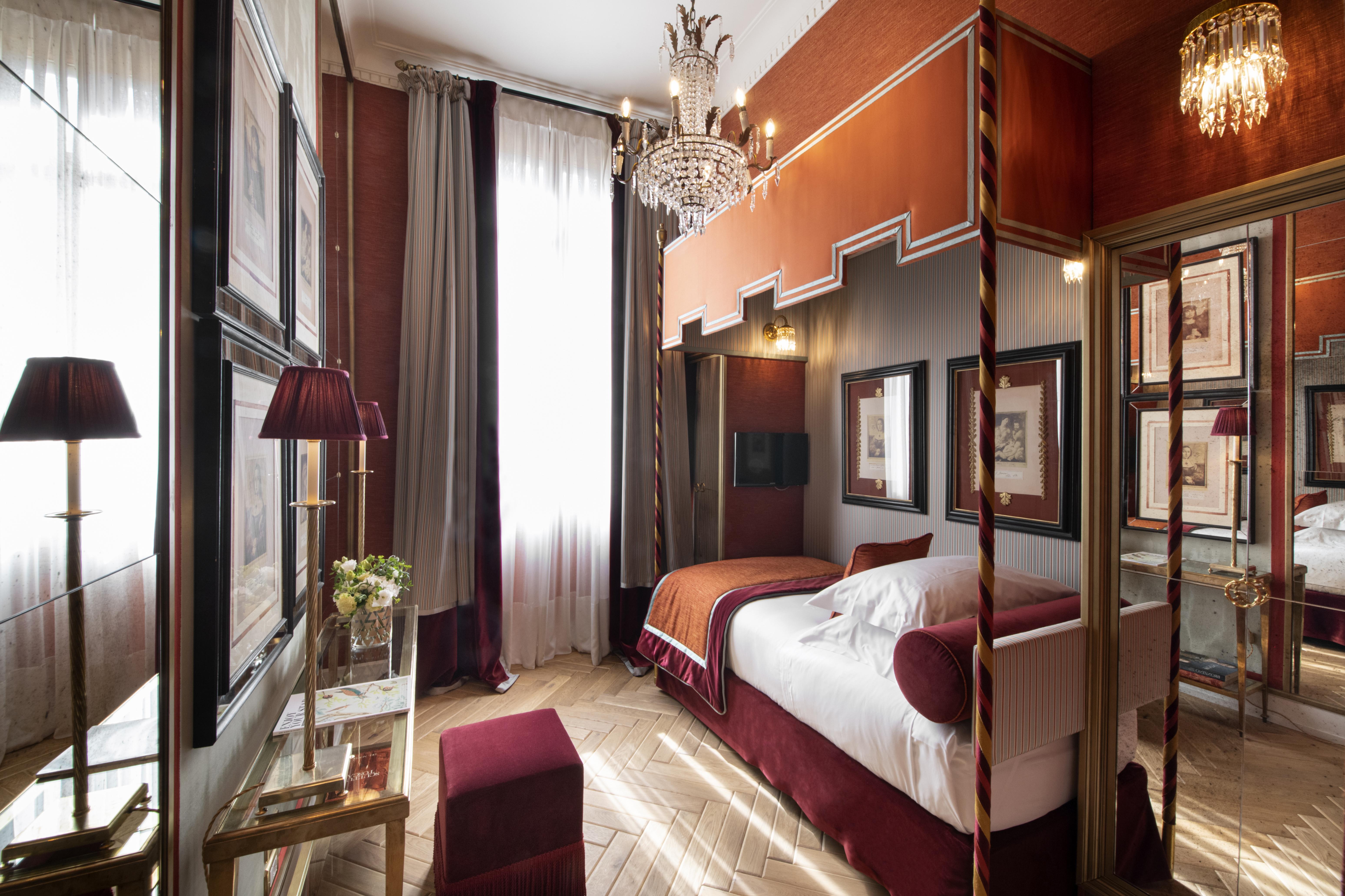 Helvetia&Bristol Firenze - Starhotels Collezione Exteriör bild A room at the Hotel de Crillon