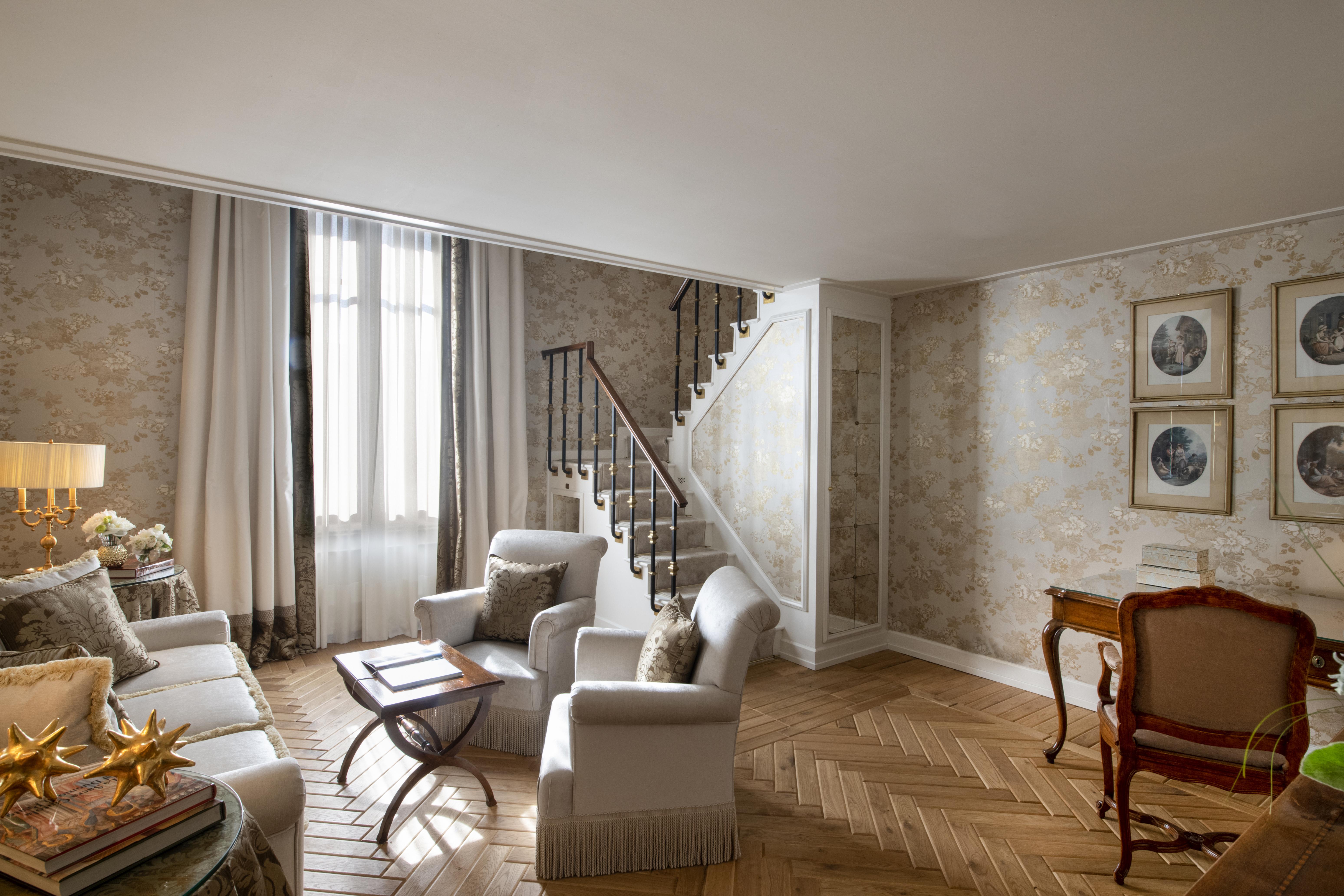 Helvetia&Bristol Firenze - Starhotels Collezione Exteriör bild A living room at the hotel