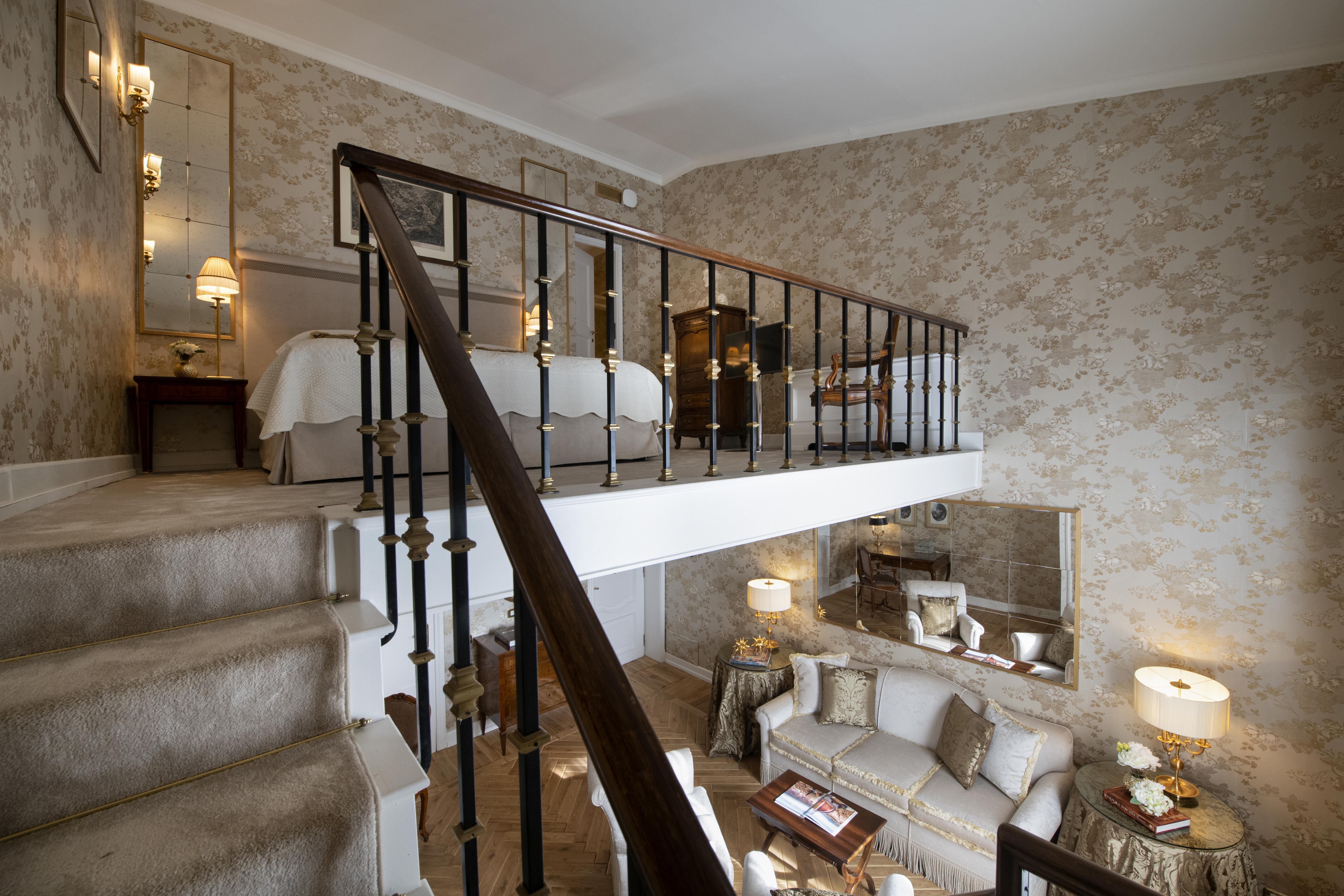 Helvetia&Bristol Firenze - Starhotels Collezione Exteriör bild A suite at the hotel