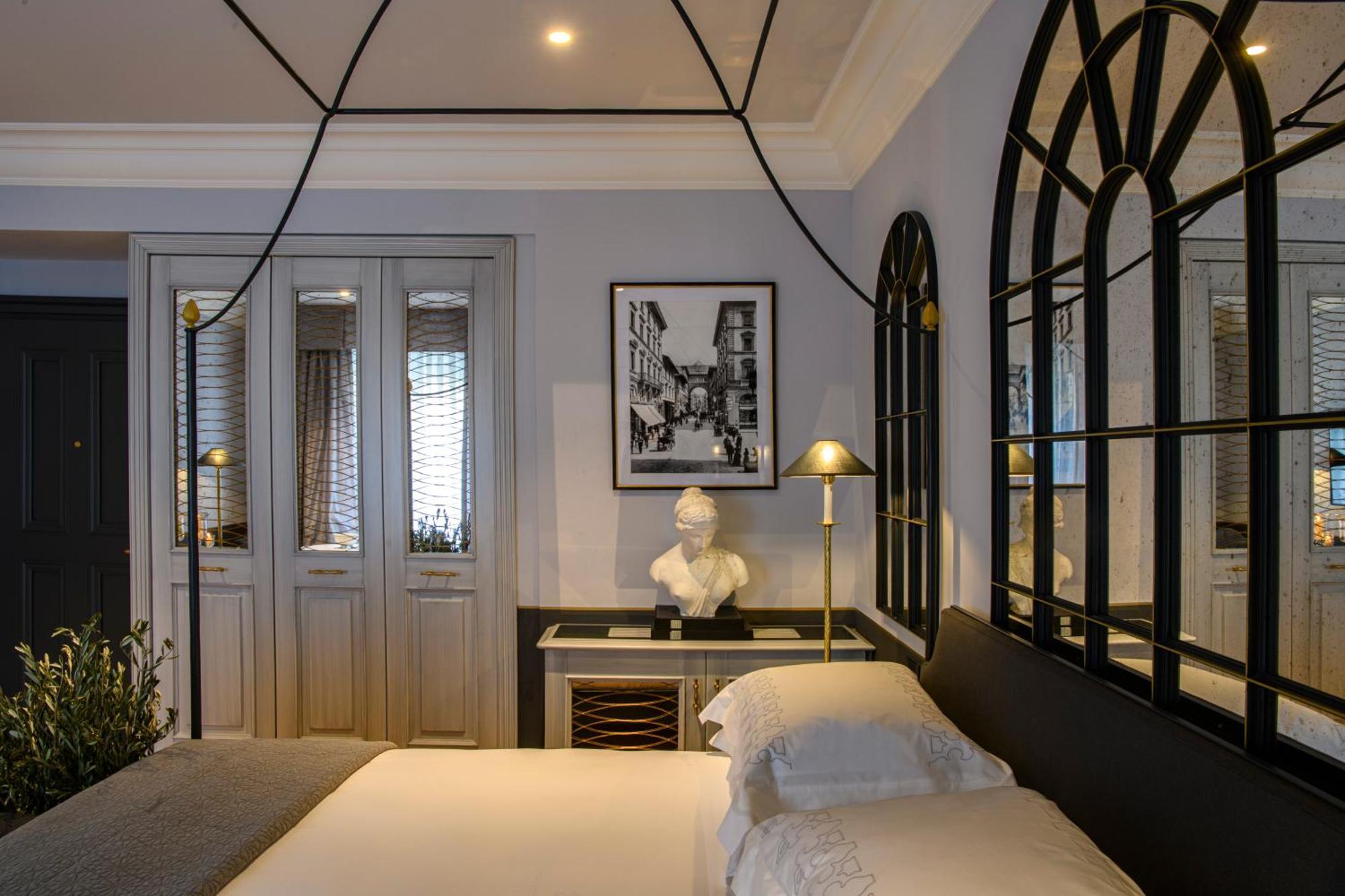 Helvetia&Bristol Firenze - Starhotels Collezione Exteriör bild A bedroom at the hotel